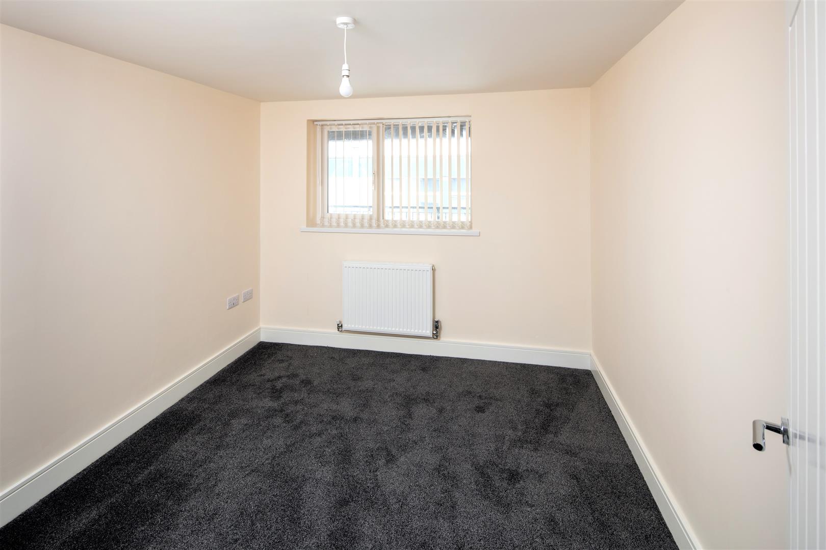 Flat Beverley Road in Kingston Upon Hull
