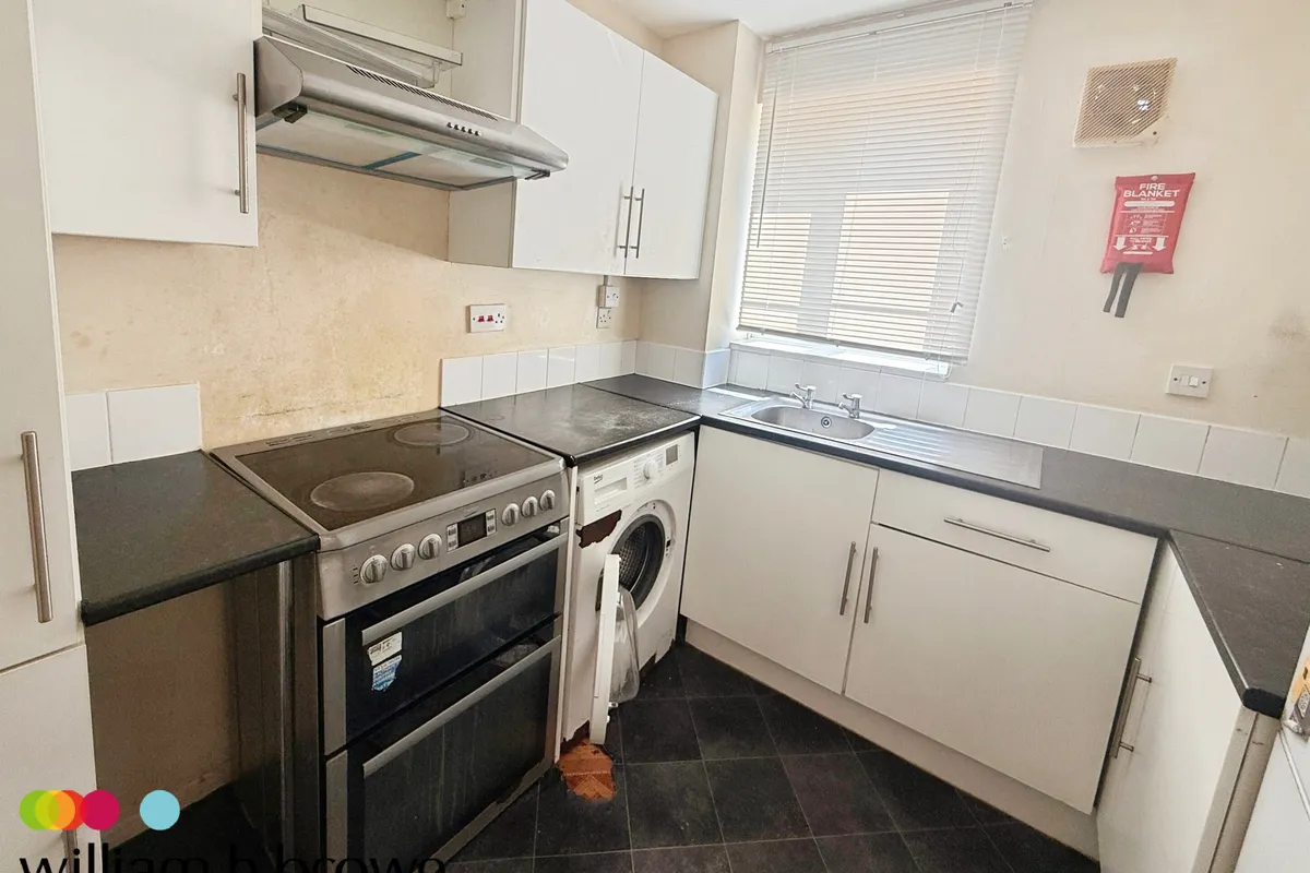 Flat Lewes Close in Grays