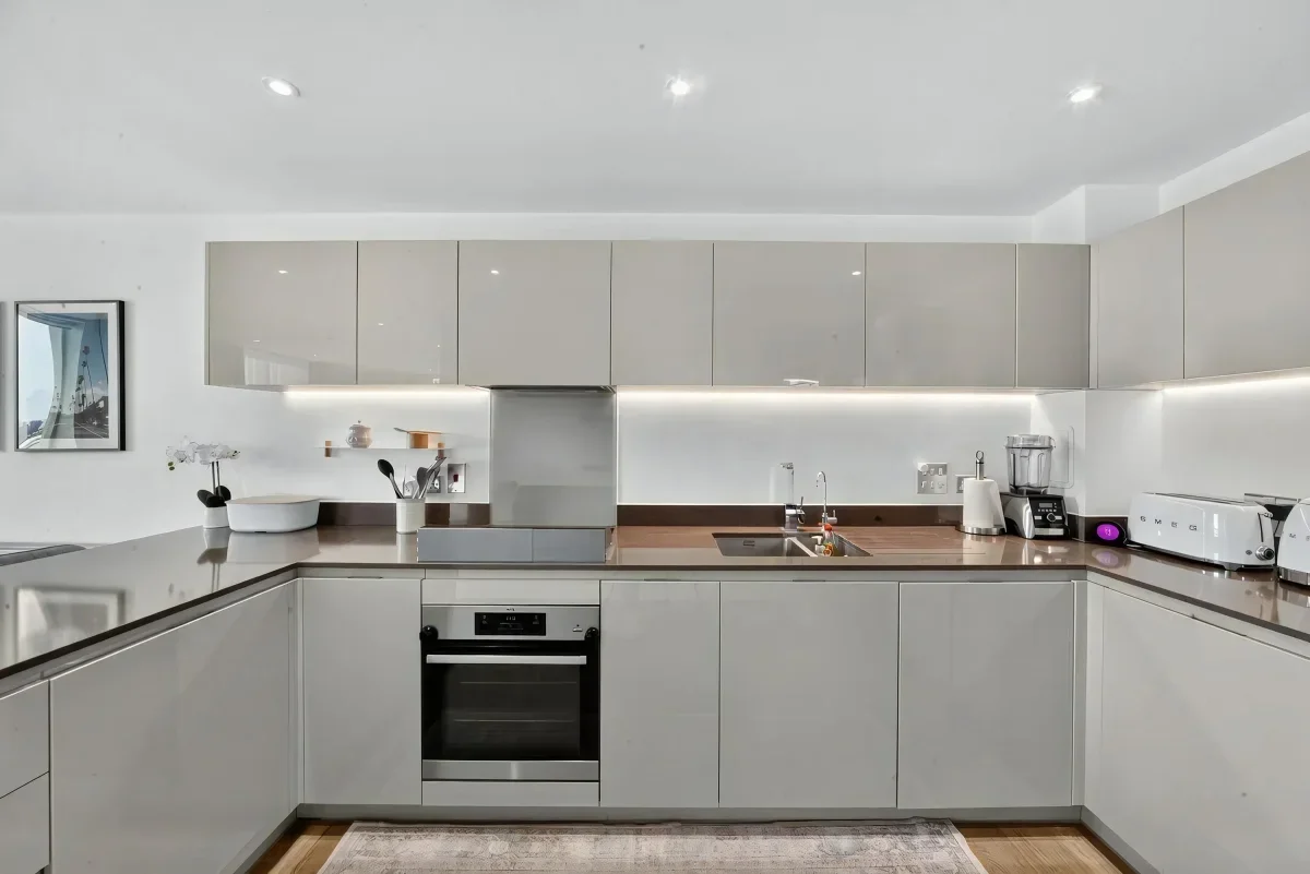 Flat Harrison Walk in Greater London