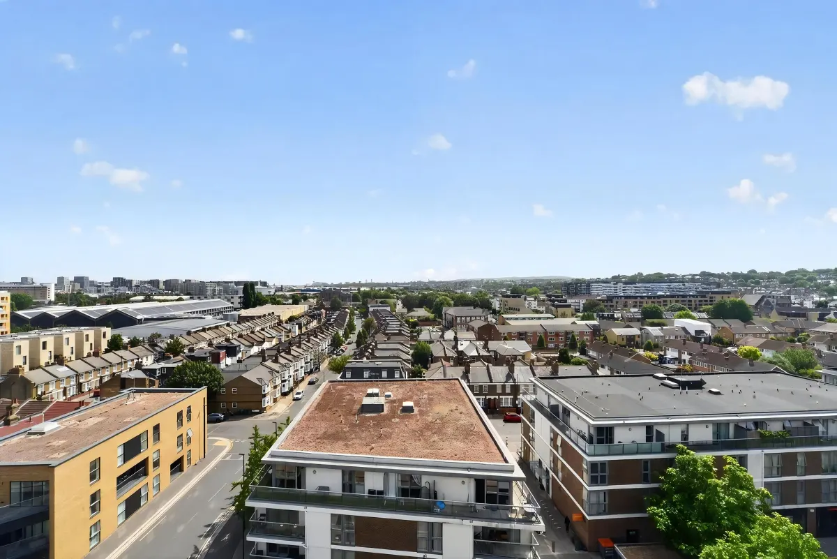 Flat Harrison Walk in Greater London