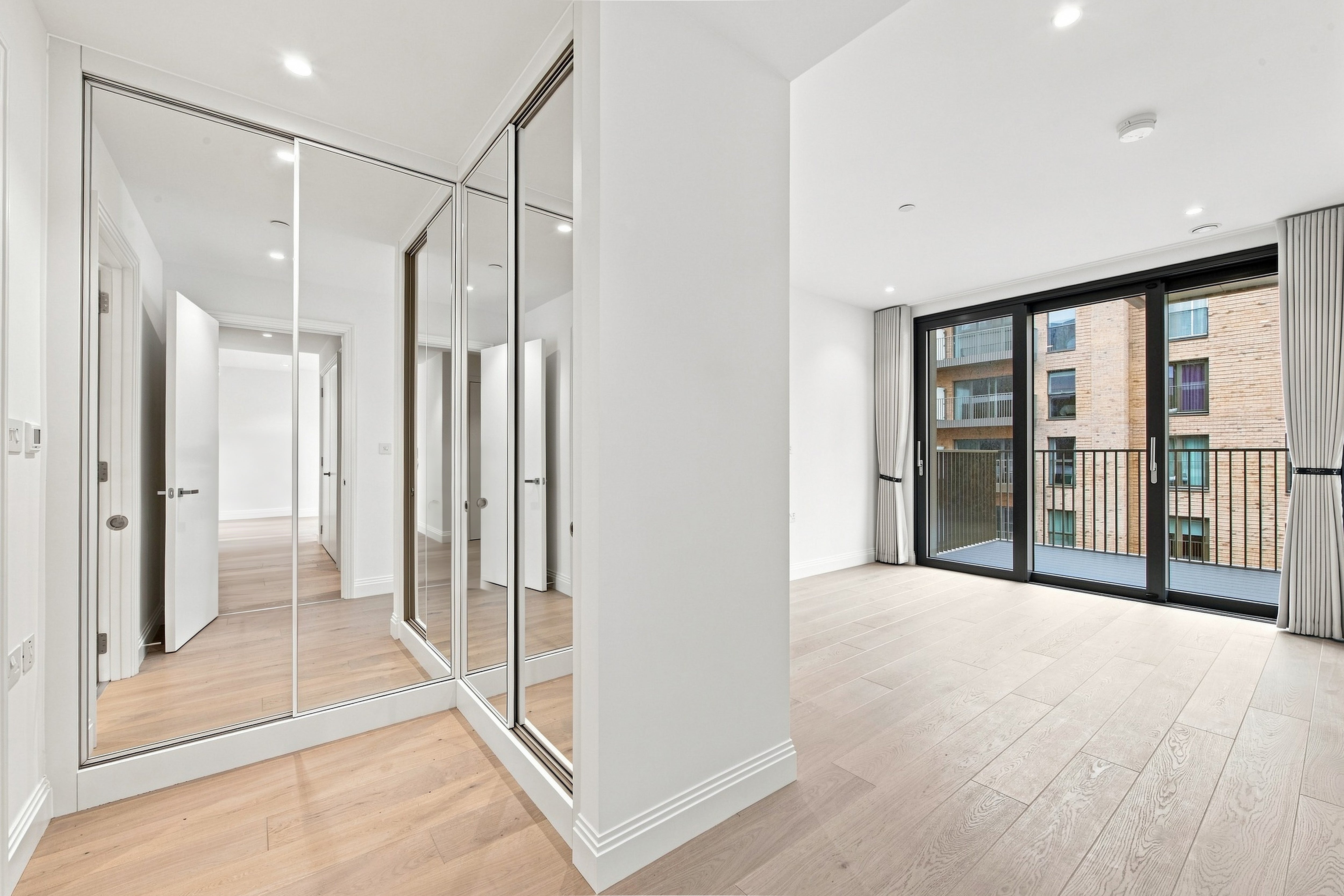 Flat William Morris Way in Greater London