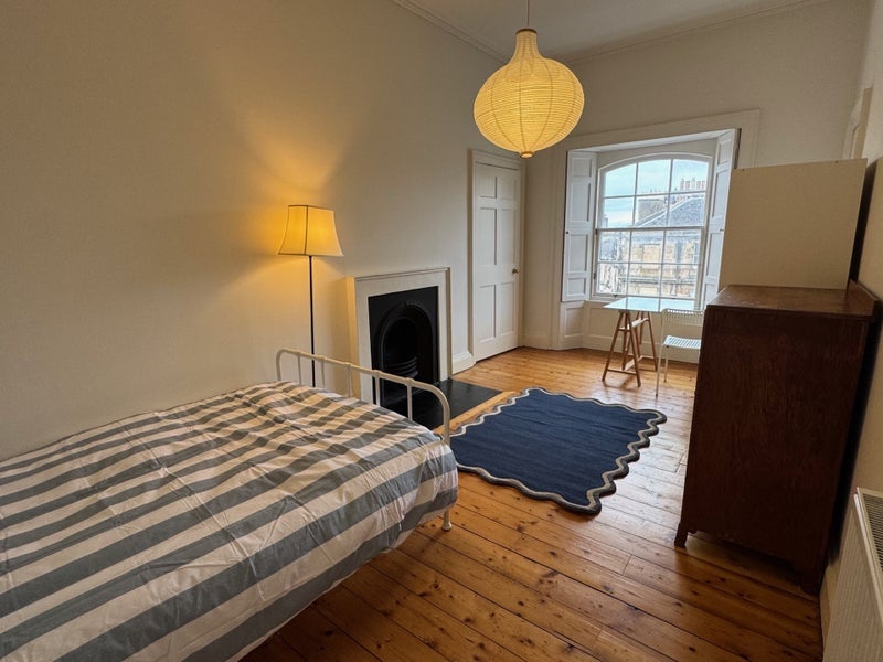 Room London Street in City of Edinburgh