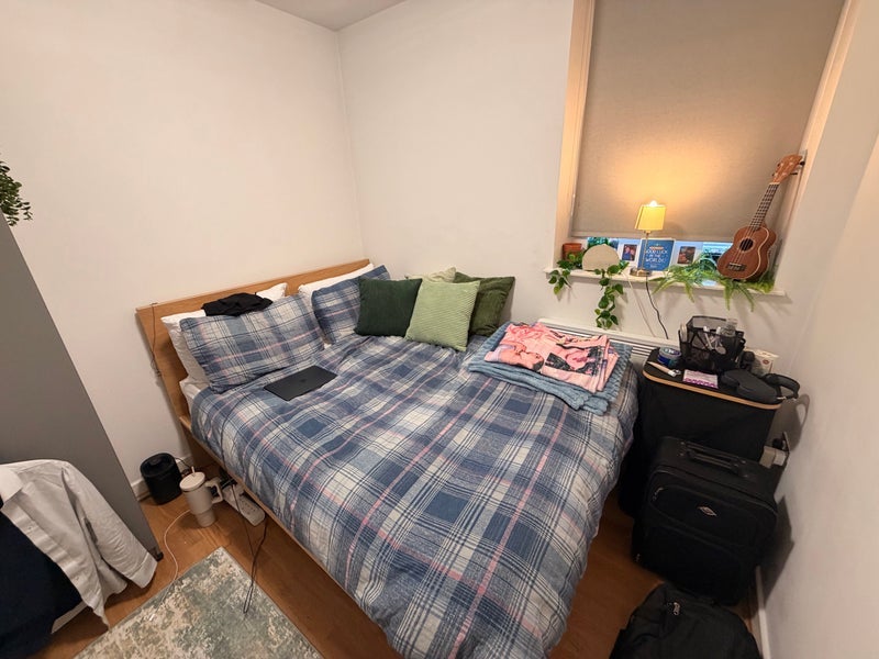 Room Fieldgate Street in Greater London