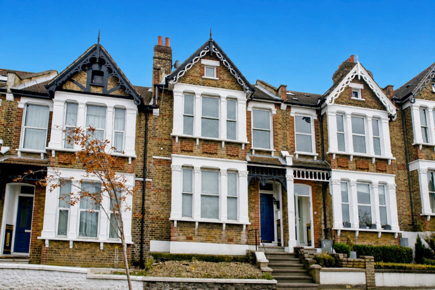 Flat Eastcombe Avenue in Greater London