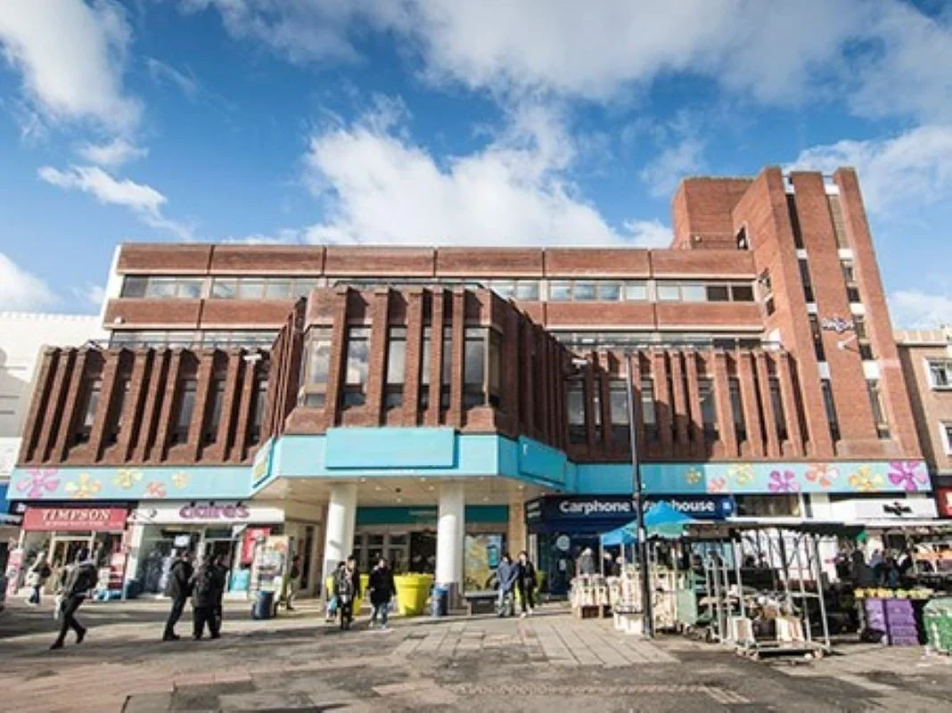 Flat Lewisham High Street in Greater London