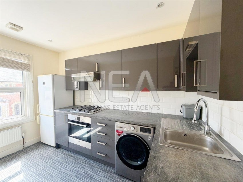 Flat Beecham Road in Reading