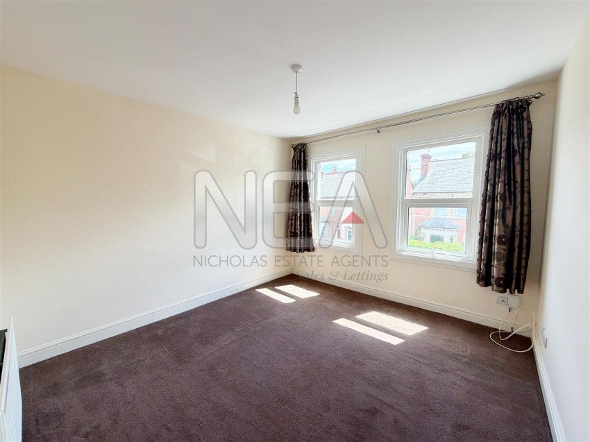 Flat Beecham Road in Reading