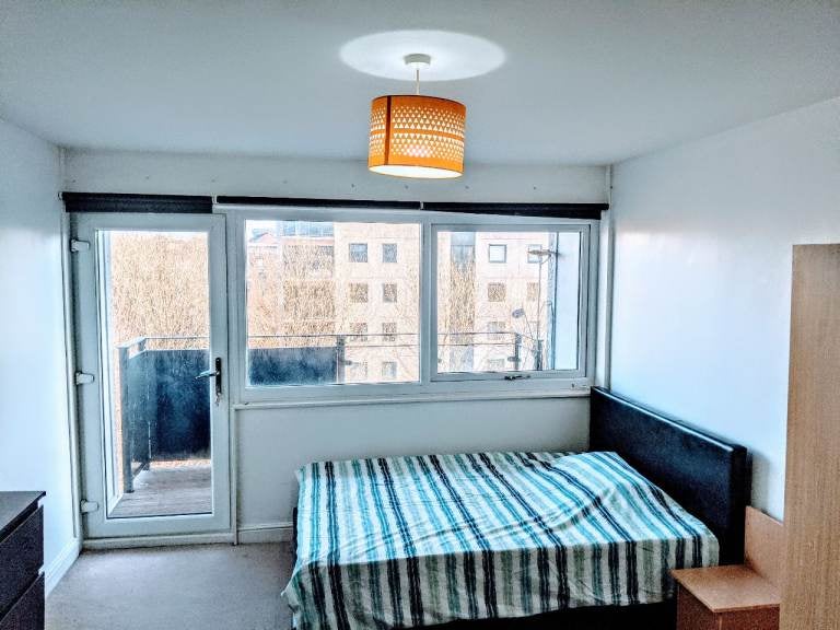 Flat Jason Street in Liverpool