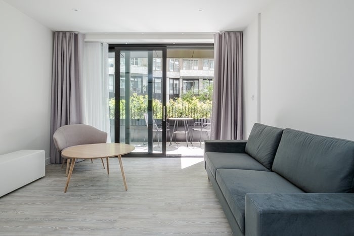 Flat Cherry Park Lane in Greater London
