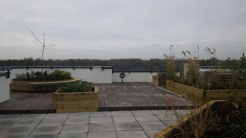 Flat Bentinck Road in Greater London