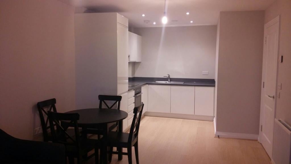 Flat Bentinck Road in Greater London