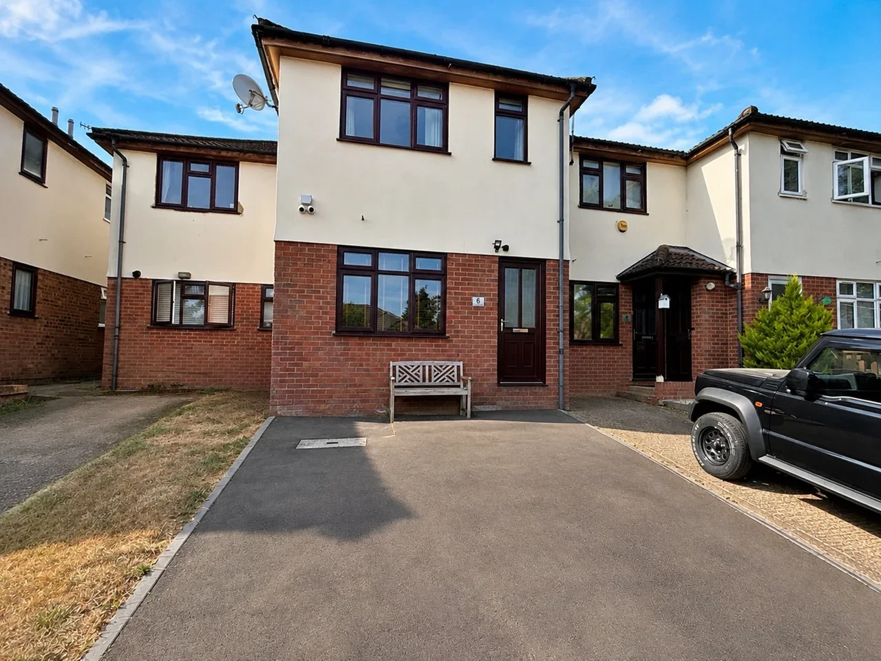 House Eaton Avenue in High Wycombe
