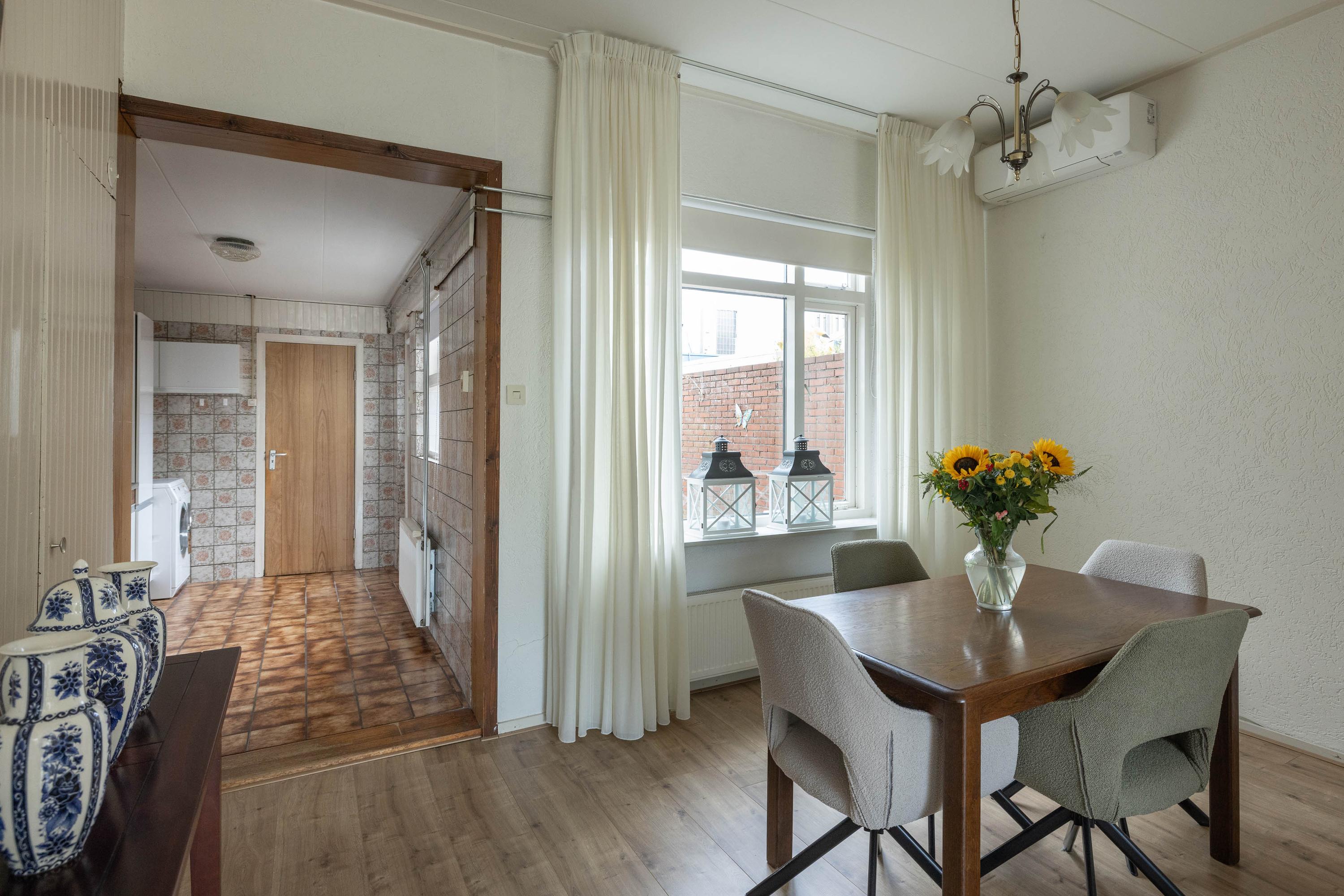 Tussenwoning te koop: Golsstraat 37, Hengelo