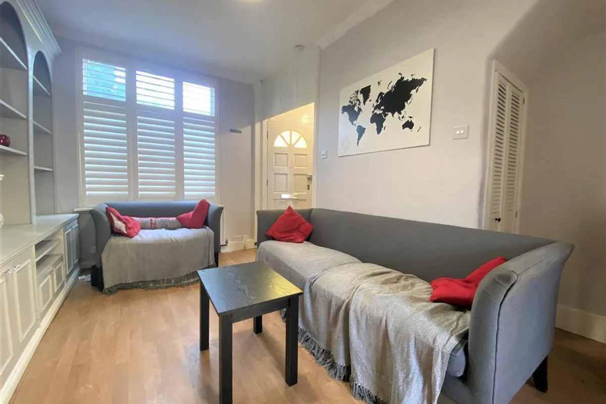 House Derinton Road in Greater London