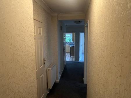 Flat Manor Road in Bournemouth
