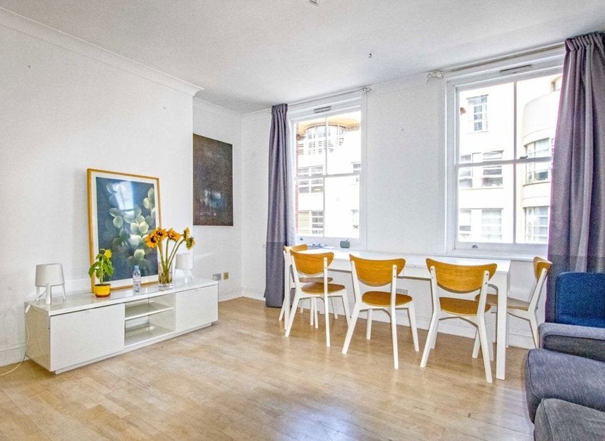 Flat Strype Street in Greater London