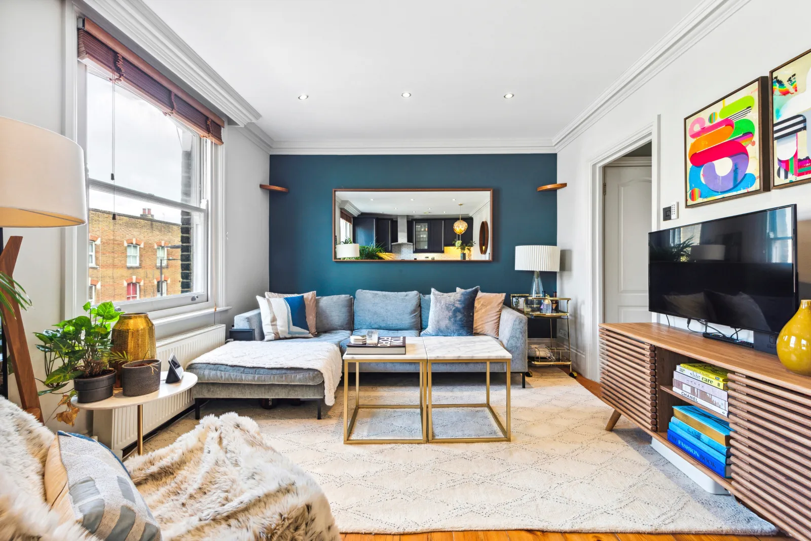 Flat Blackstock Road in Greater London