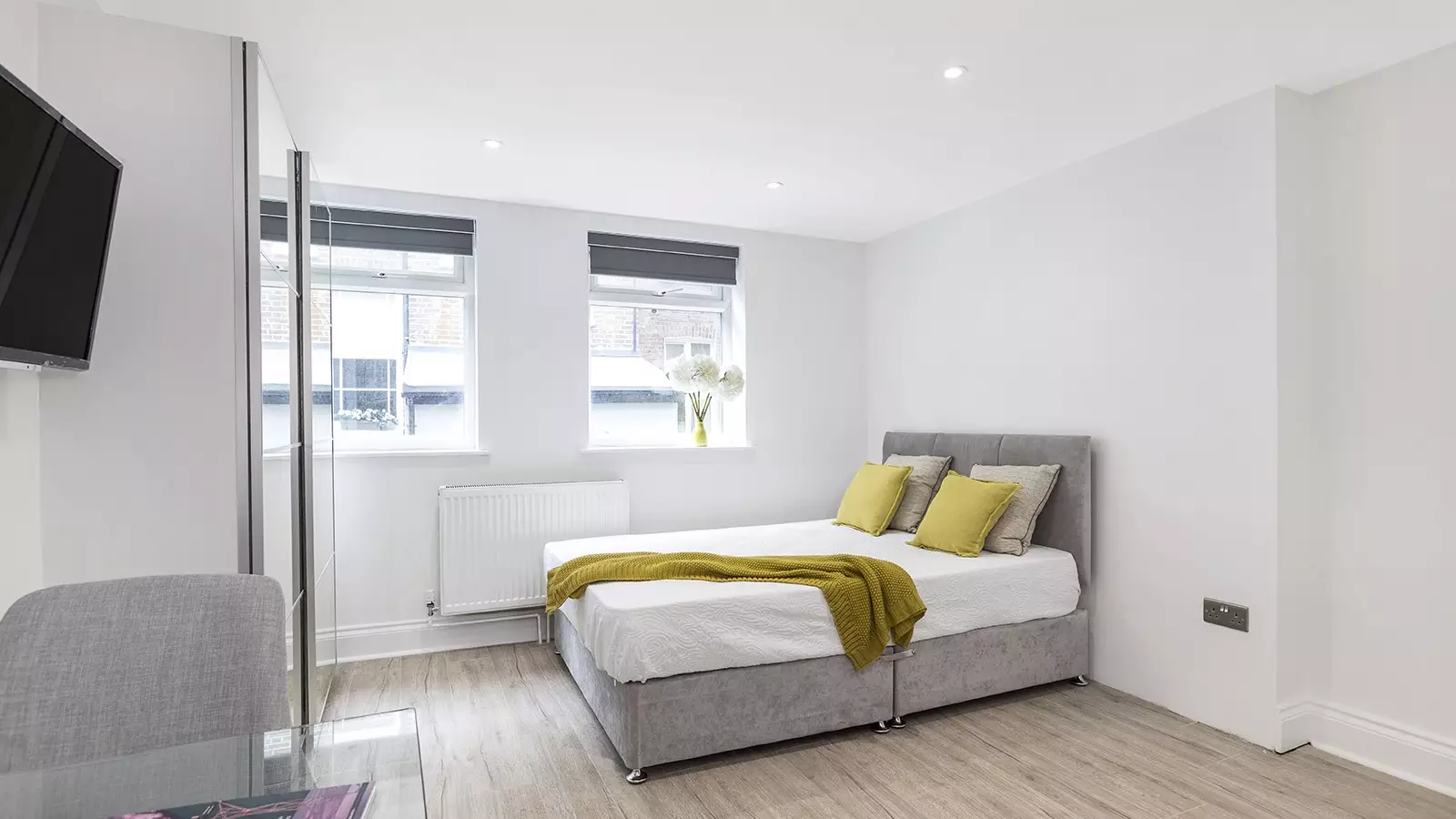Flat Inverness Terrace in City of Westminster