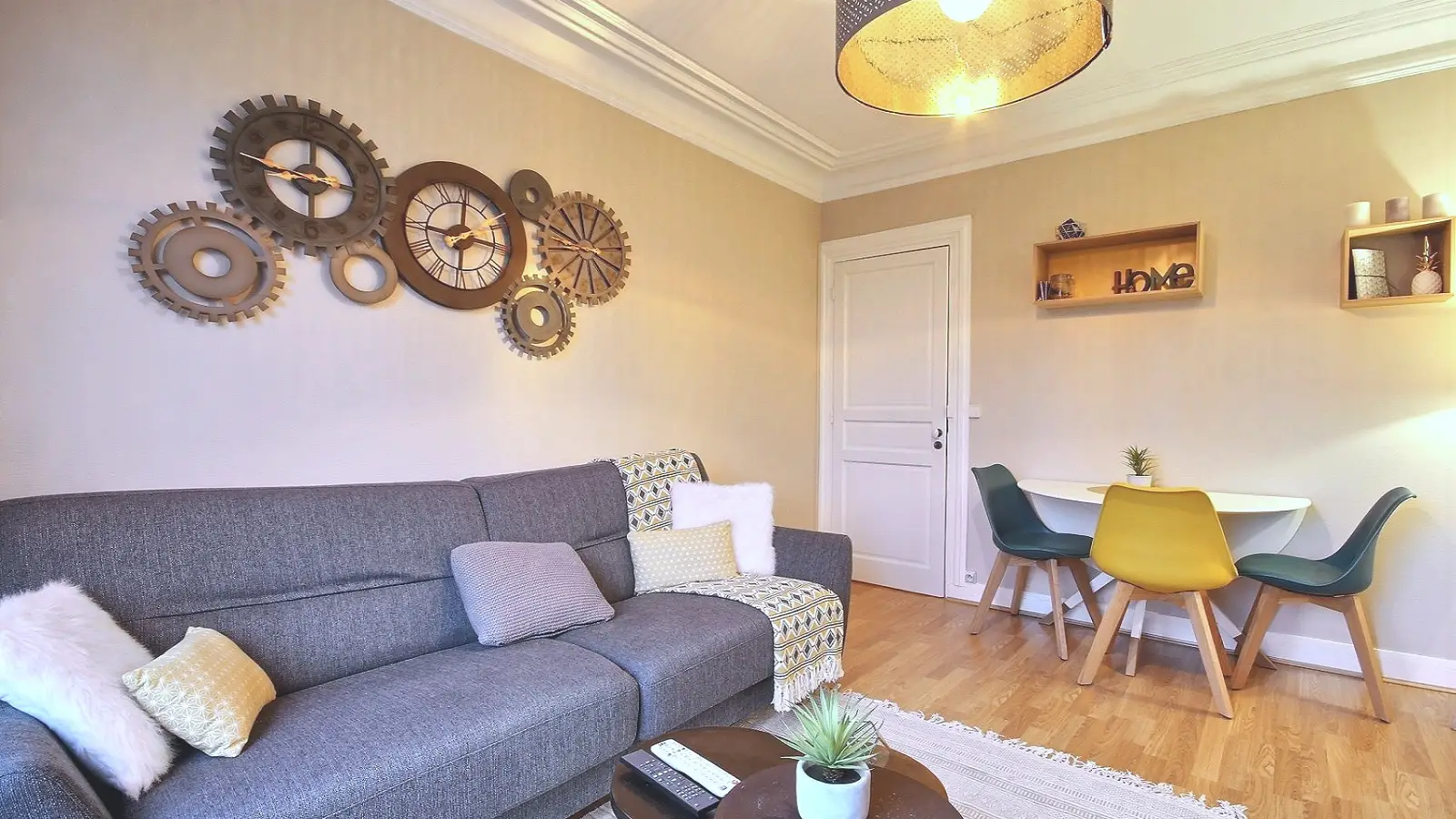 Flat Rue de la Croix Nivert in Paris