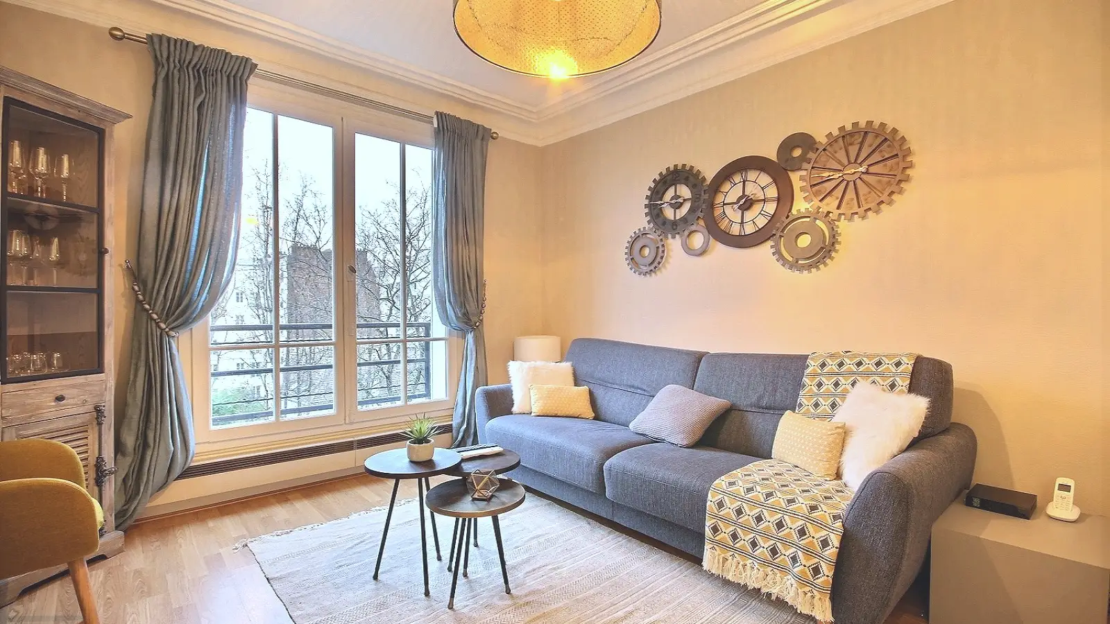 Flat Rue de la Croix Nivert in Paris