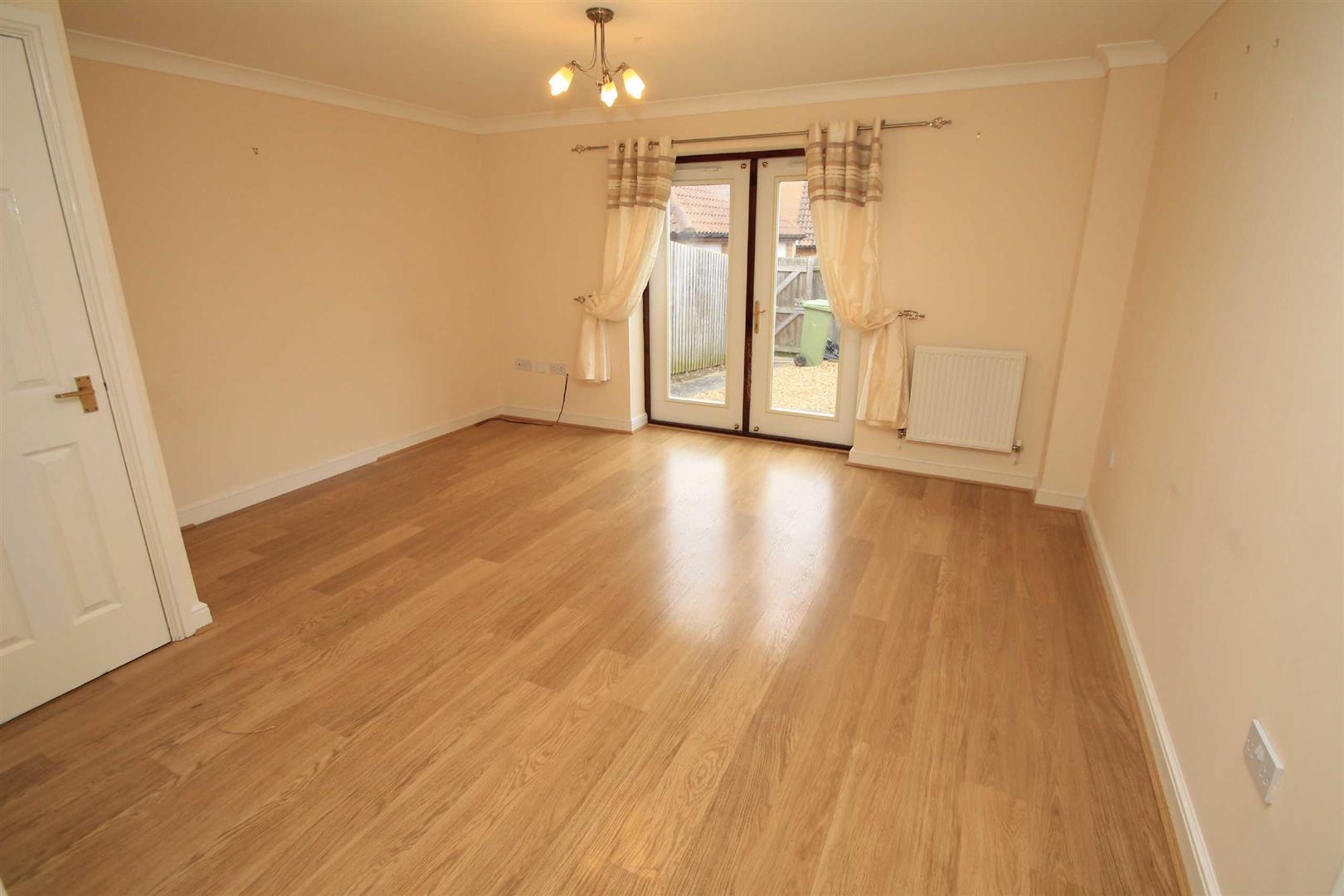 House Langport Crescent in Shenley Church End