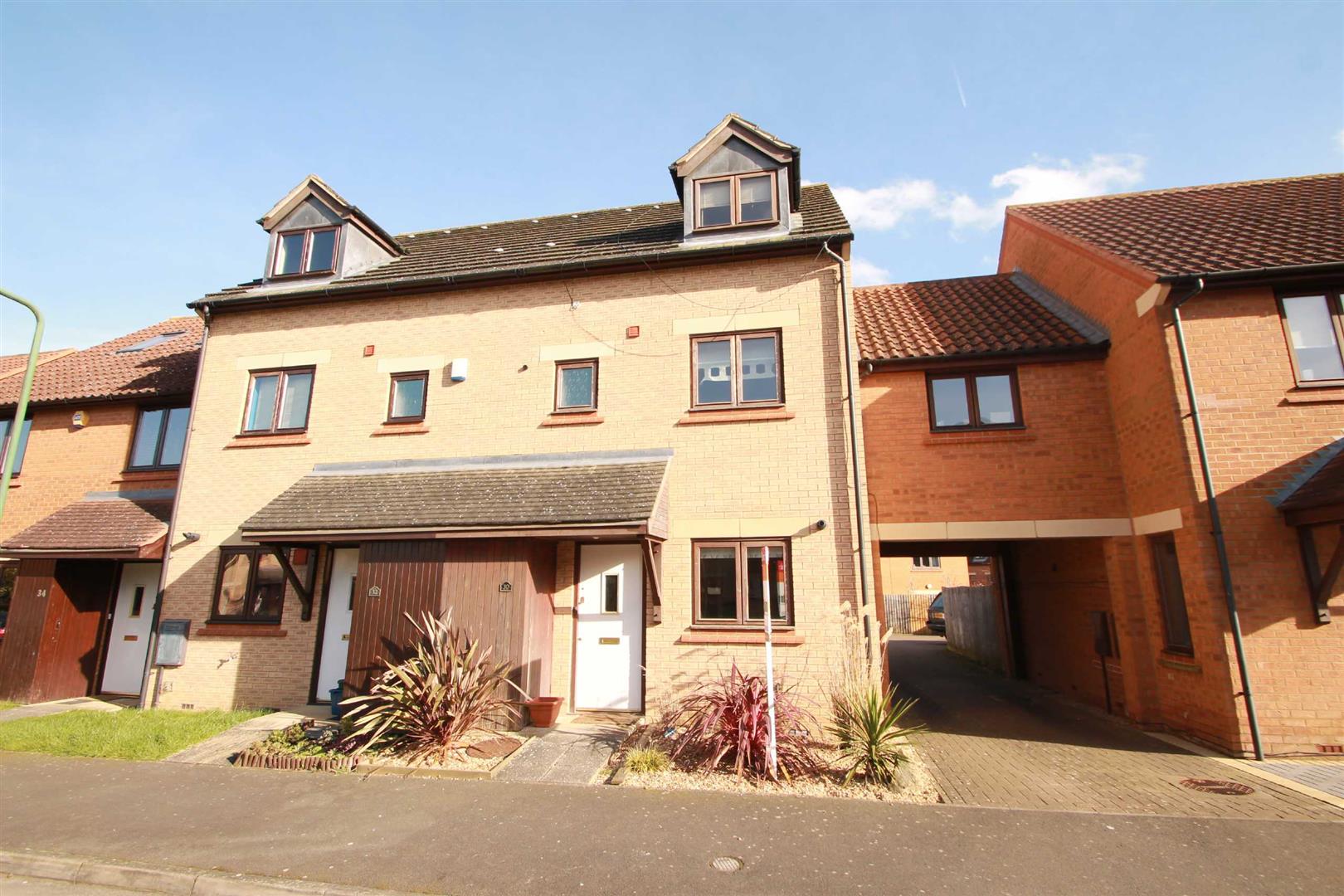 House Langport Crescent in Shenley Church End
