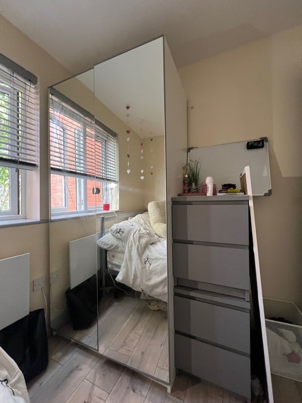 Room Jackson Crescent in Manchester