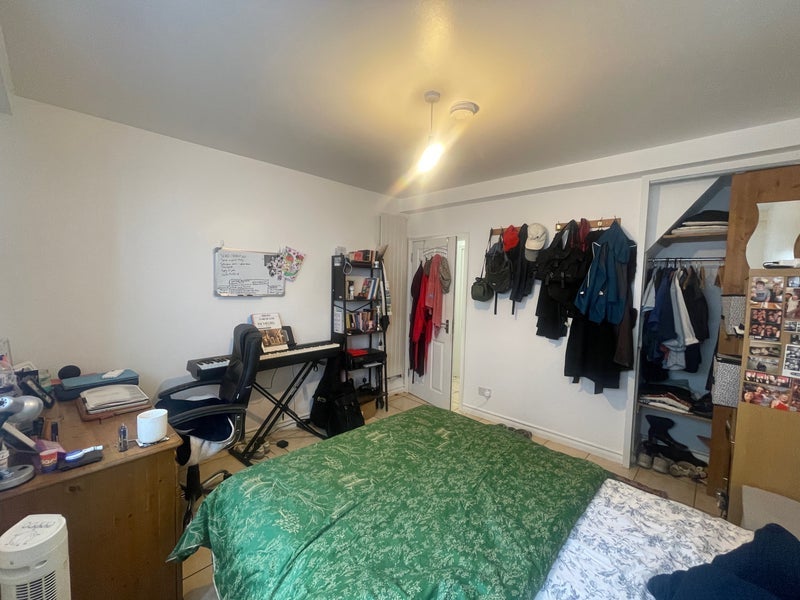 Room Blackhorse Lane in Greater London