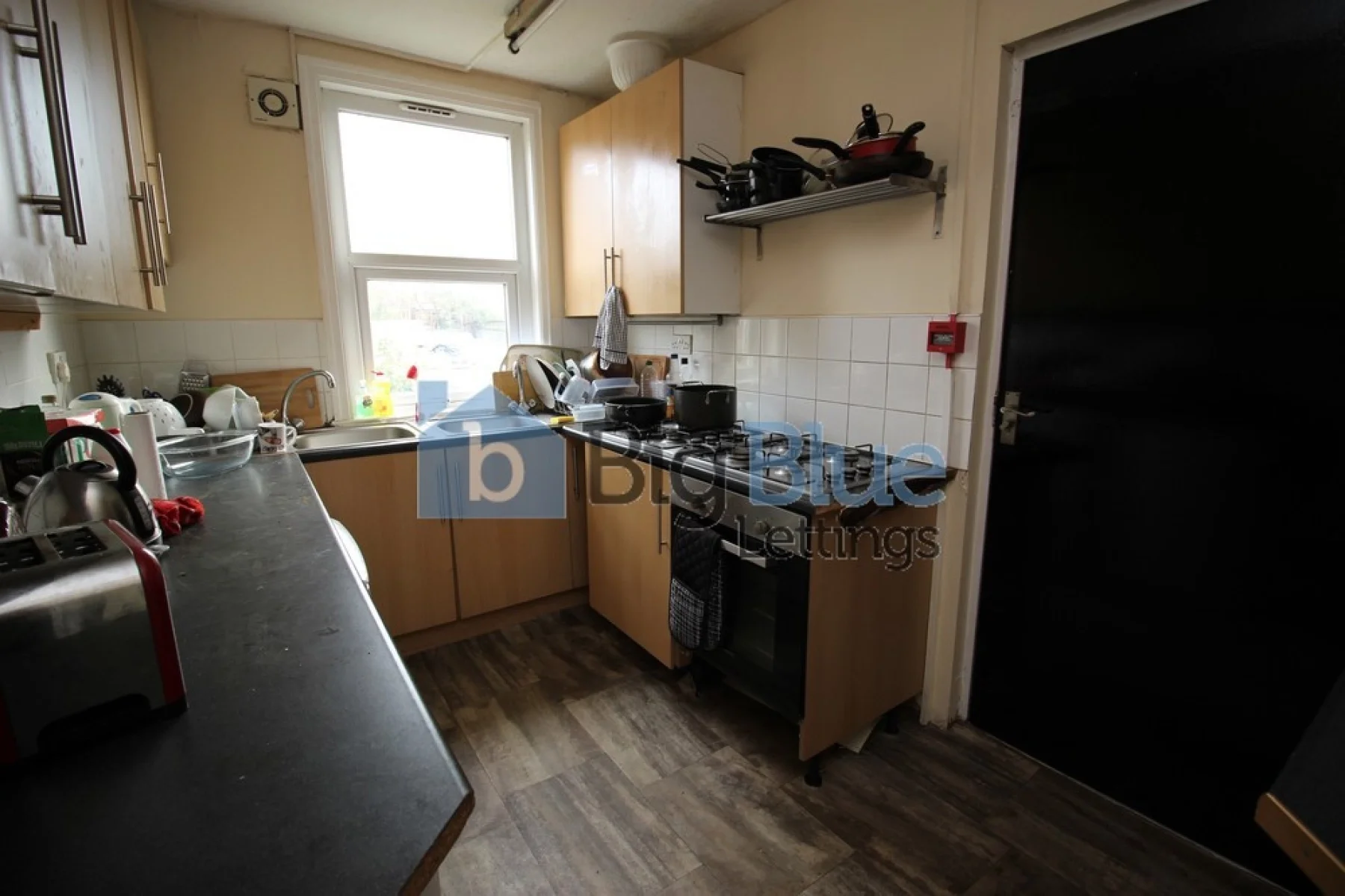 Flat Chestnut Avenue in Leeds