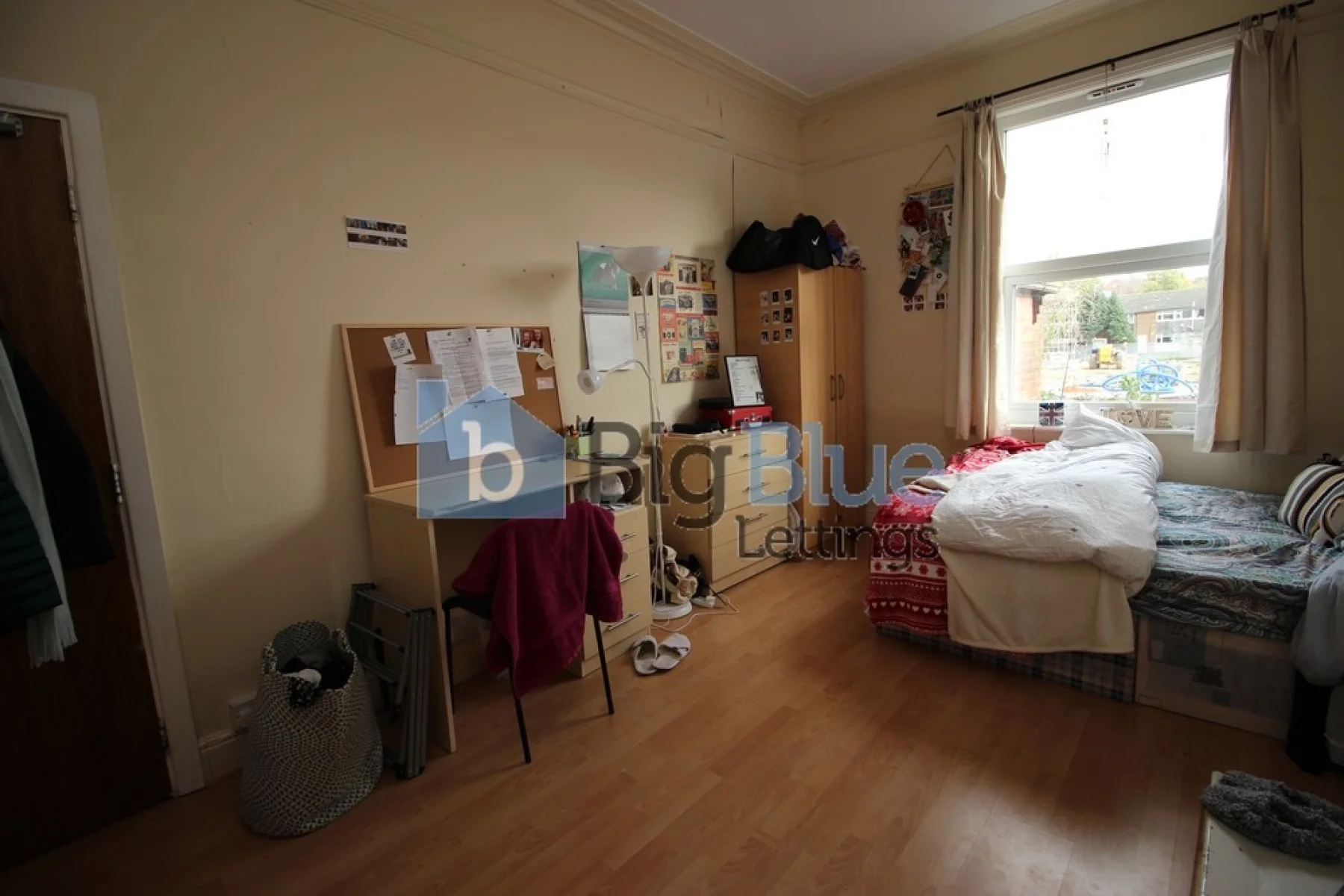 Flat Chestnut Avenue in Leeds