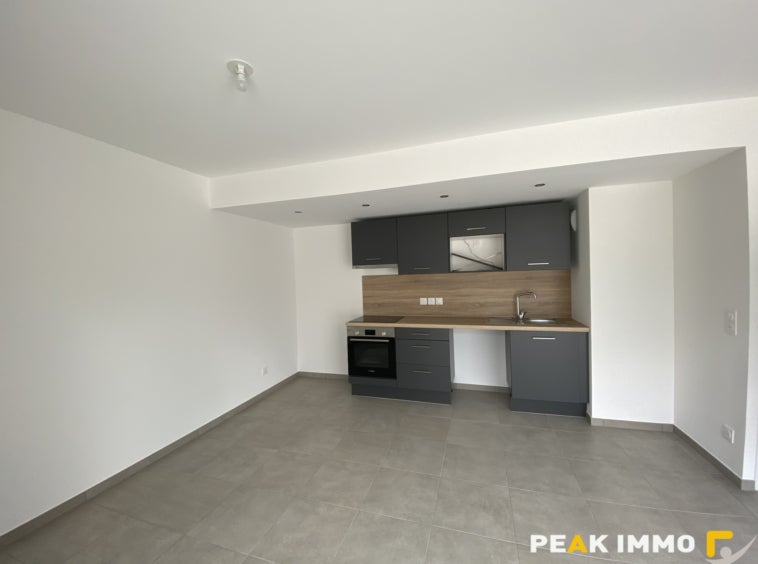 Flat Rue Charles de Gaulle in Rumilly