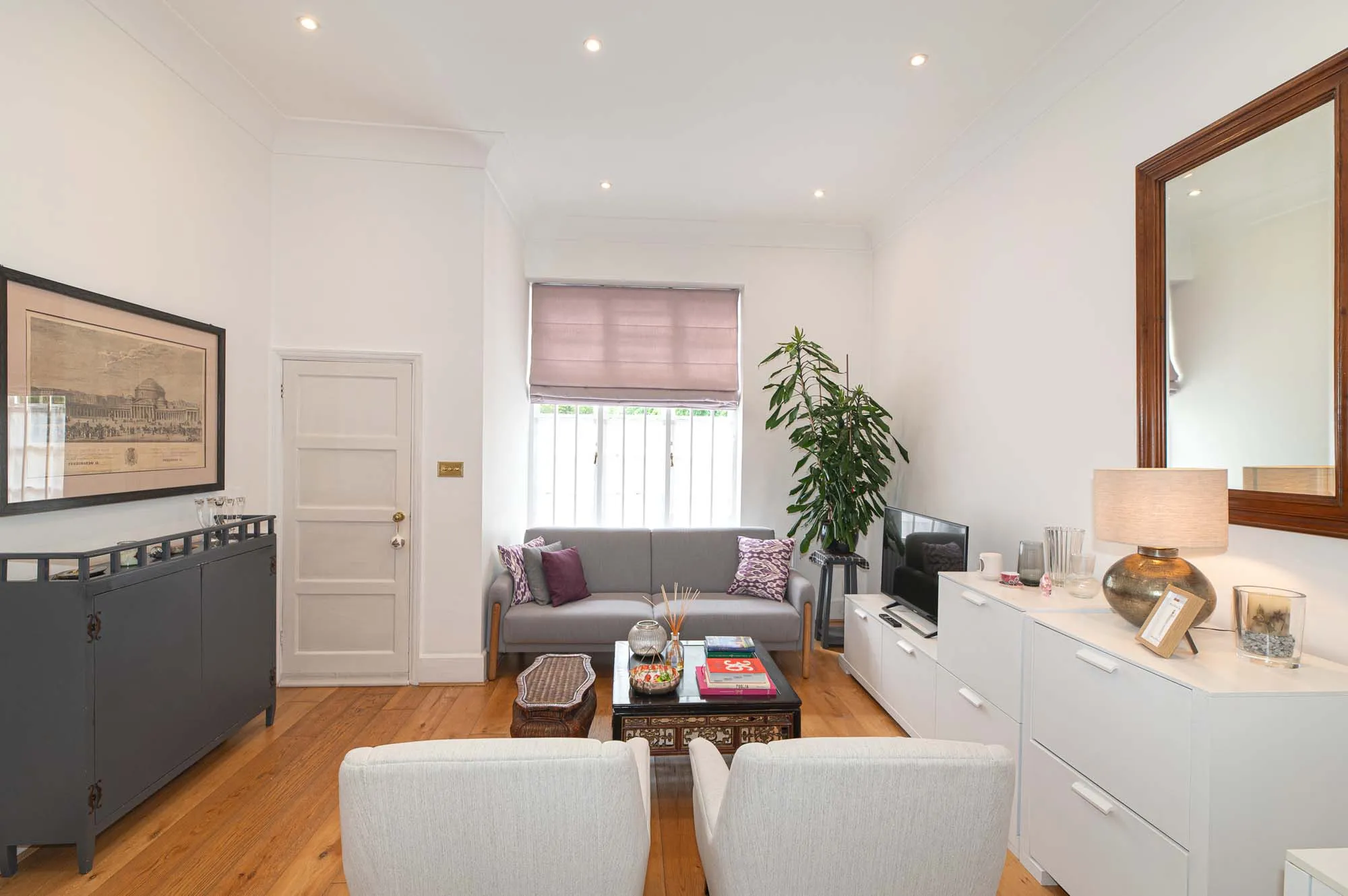 Flat Ennismore Gardens Mews in City of Westminster