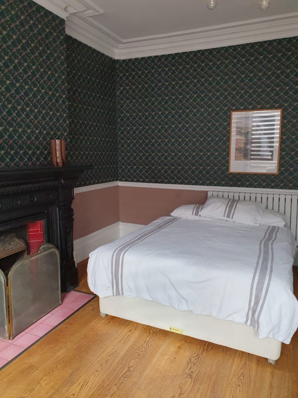 Room Muswell Avenue in Greater London