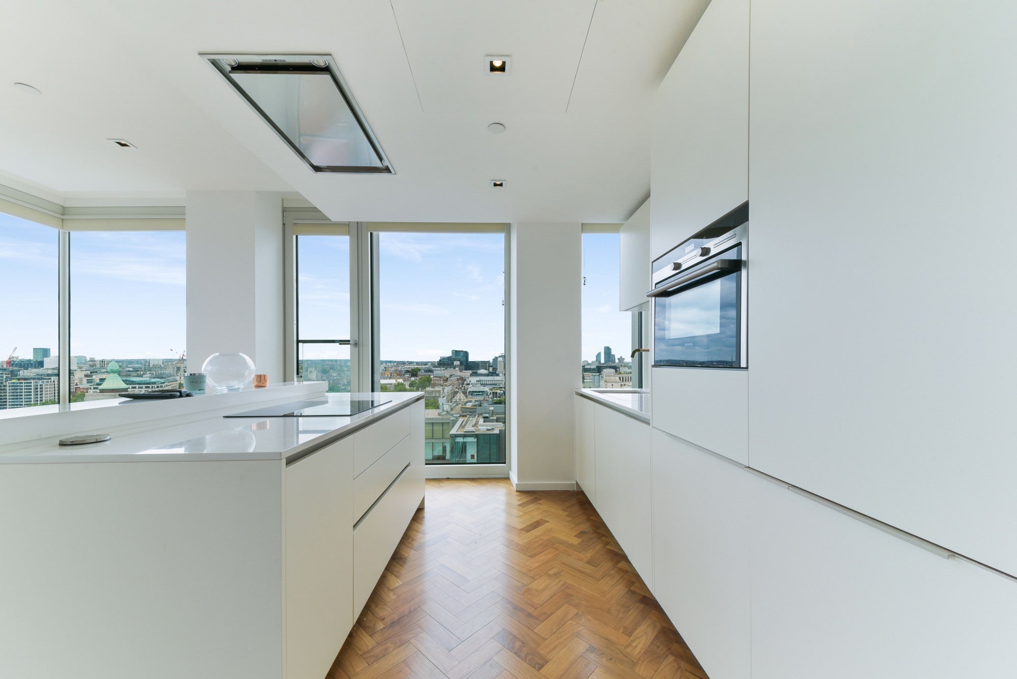 Flat Hatfields in Greater London