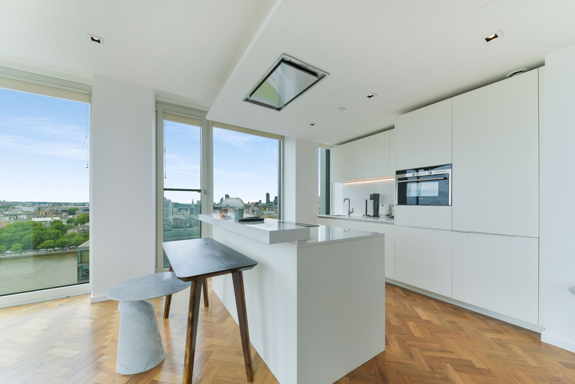 Flat Hatfields in Greater London