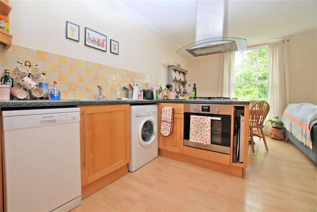 Flat Pittville Circus in Cheltenham