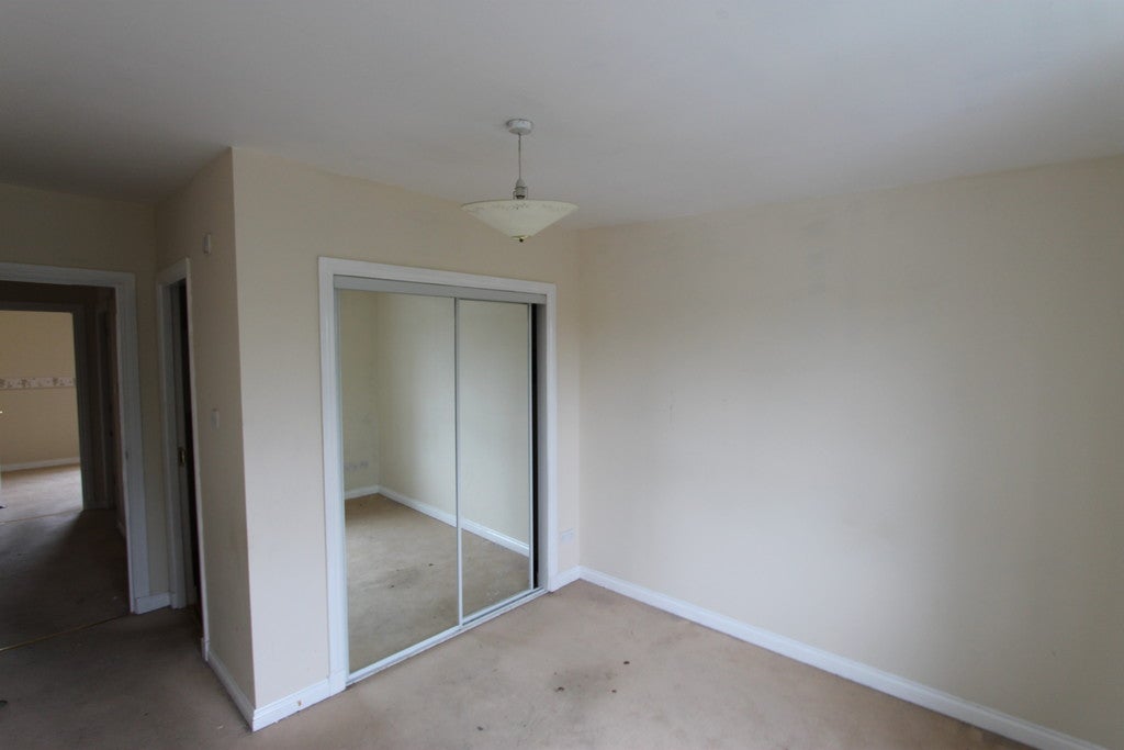 Flat Colston Grove in Glasgow