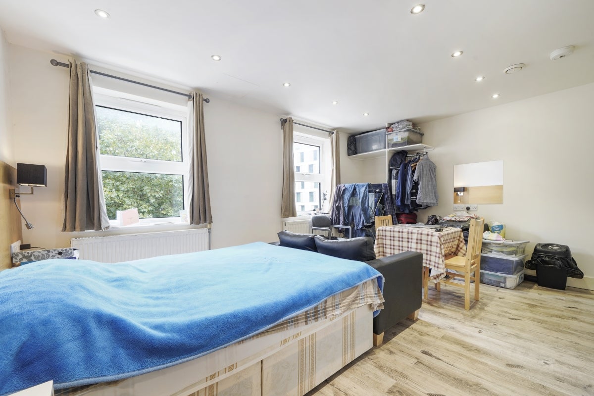 Flat Fonthill Road in Greater London