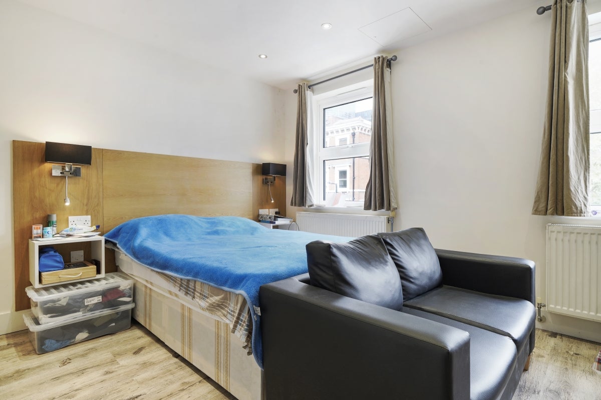 Flat Fonthill Road in Greater London