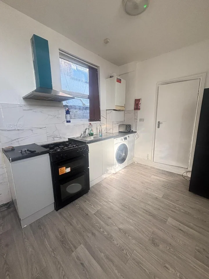 Room Francis Street in Luton