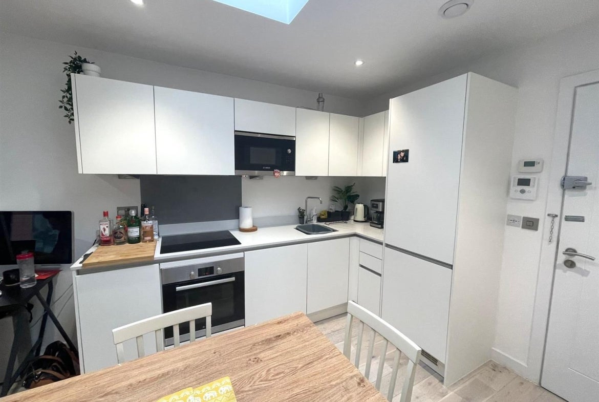 Flat Garrard Street in Reading