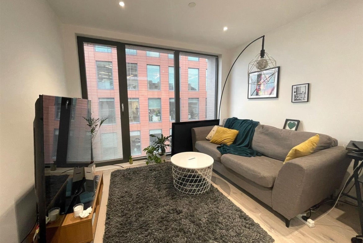 Flat Garrard Street in Reading