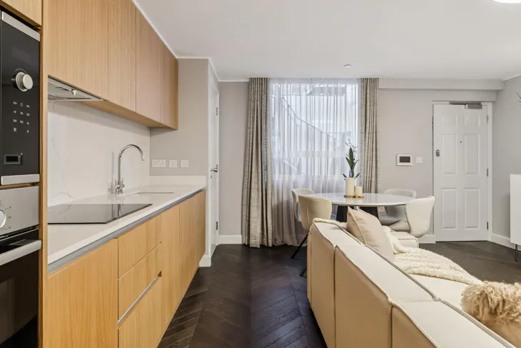 Flat Great Cumberland Place in City of Westminster