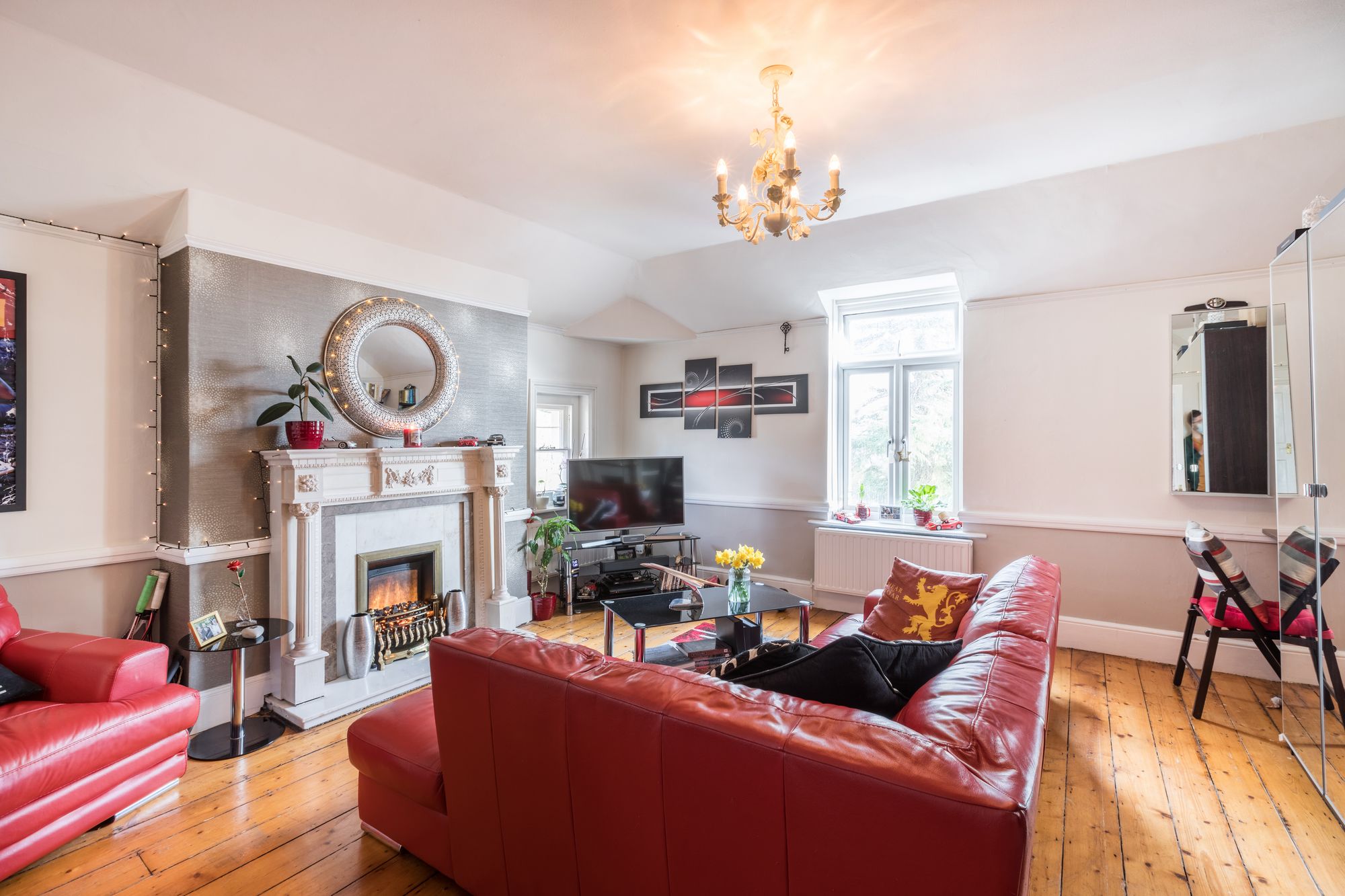 Flat Friths Drive in Reigate and Banstead