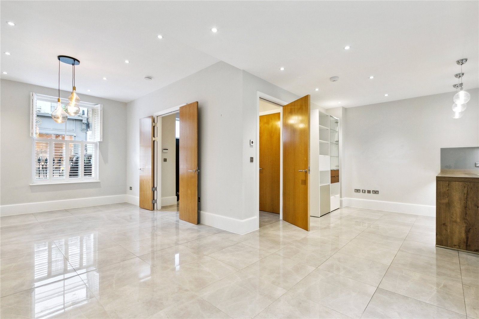 House Pembridge Road in Greater London