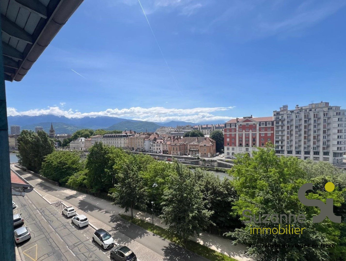Flat Quai de France in Grenoble