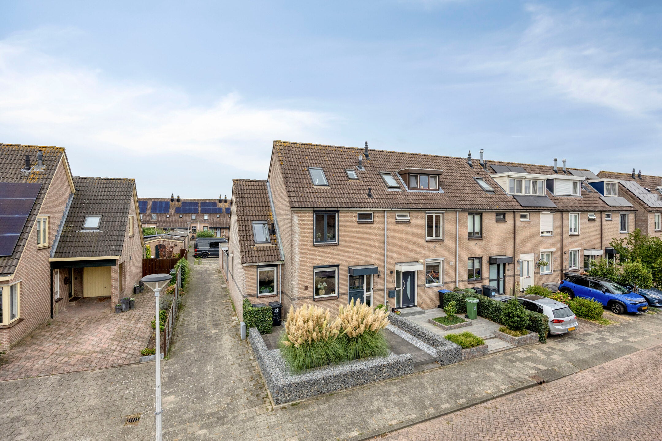 Hoekwoning te koop: Pinksterbloem 22, Bergambacht