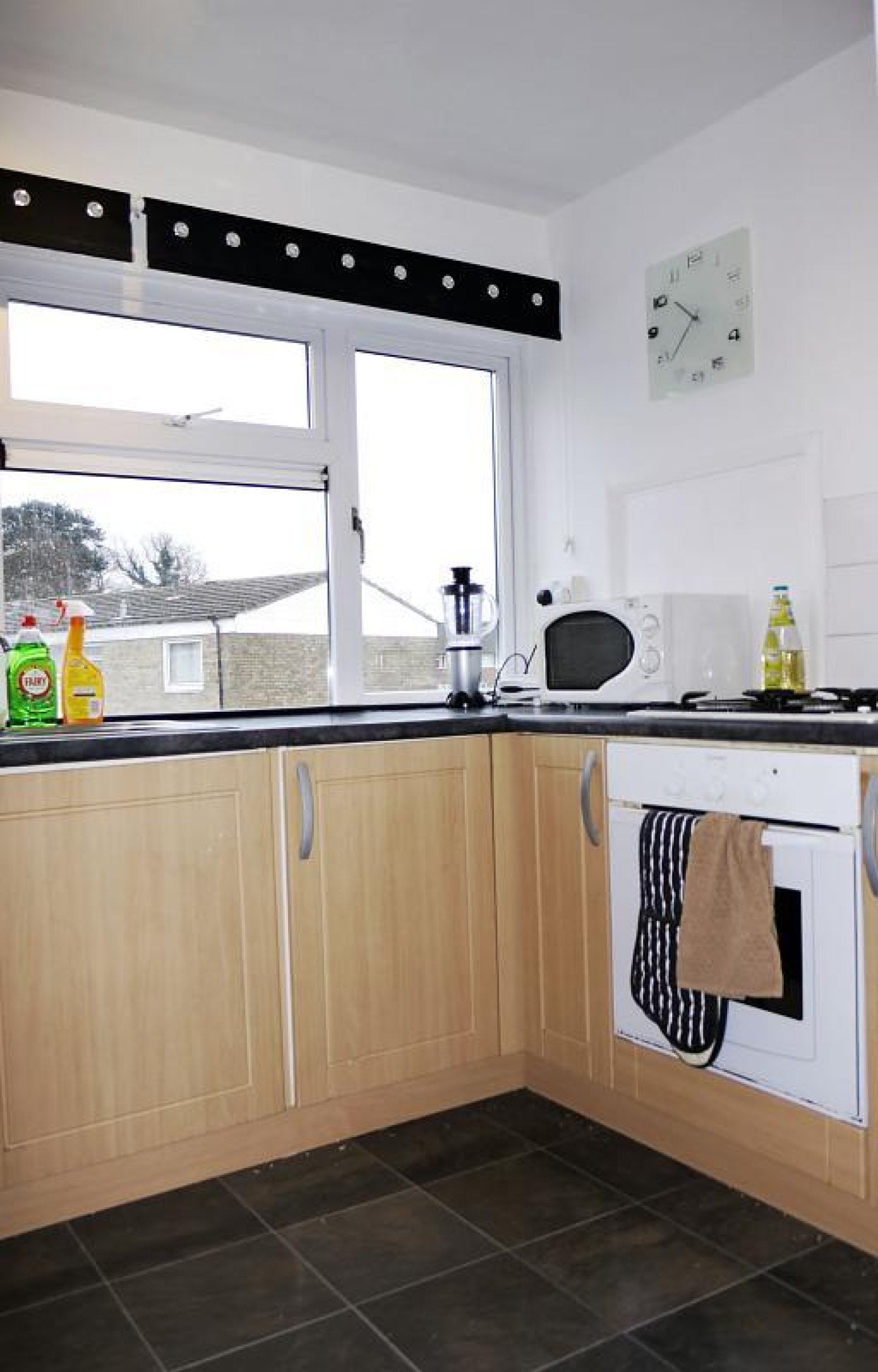 Flat Rutland Close in Canterbury