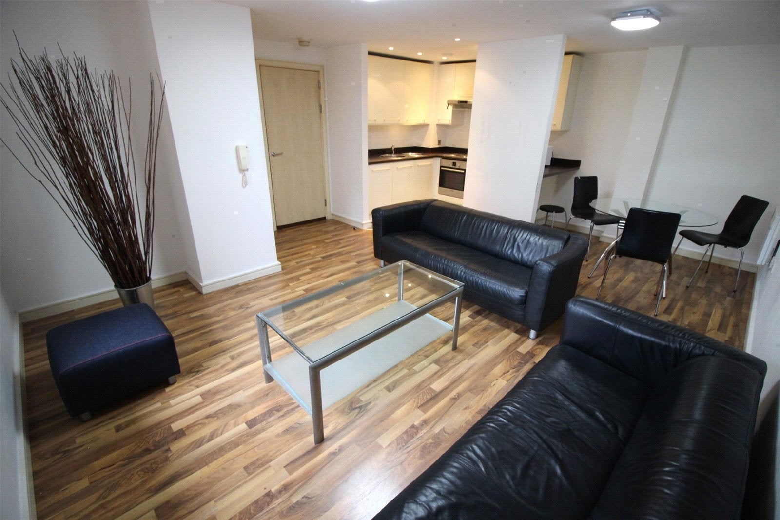 Flat Measham Mews in Manchester