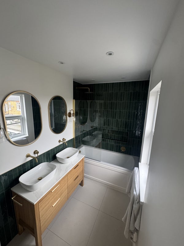 Room Moyser Road in Greater London